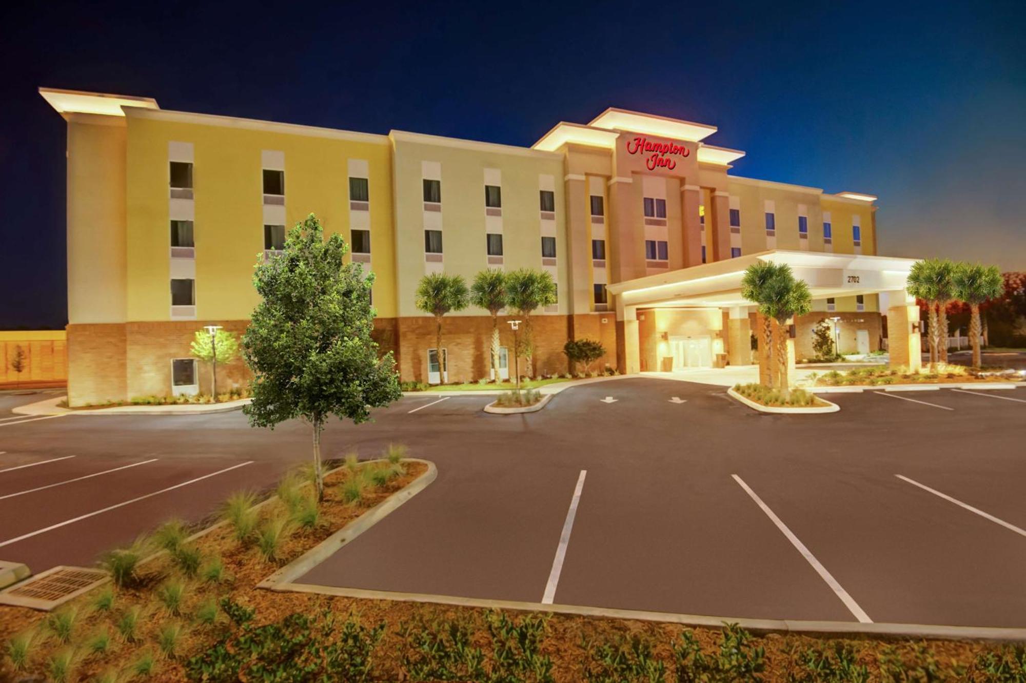 Hampton Inn Plant City Exterior photo